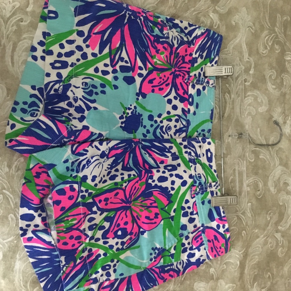 Lilly Pulitzer shorts size 00